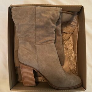 Oasis Society Saint Boots (Grey) size 7